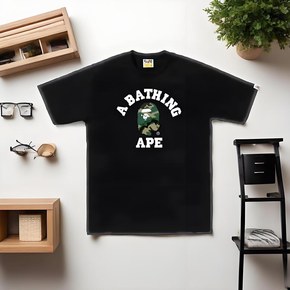A Bathing Ape Black Cotton Classic Ape Head Tee