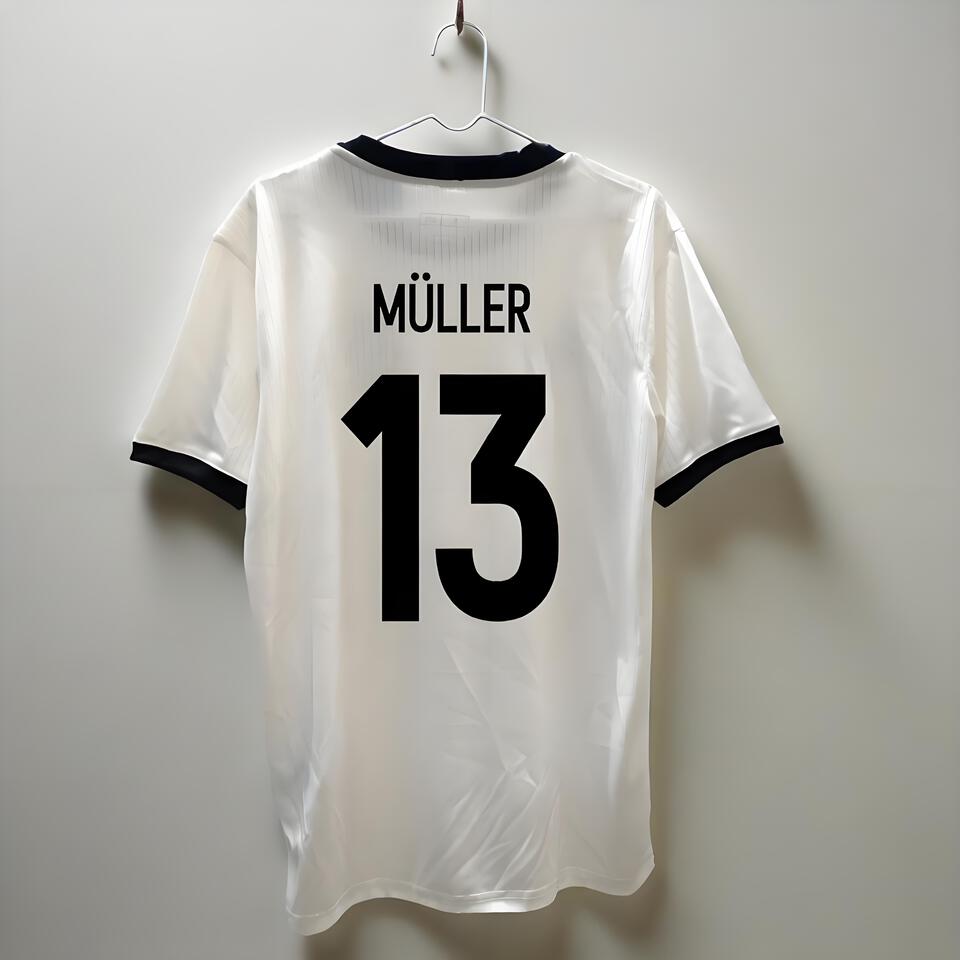 Adidas Bayern Munich Muller 13 White Breathable Moisture-Wicking Football Jersey