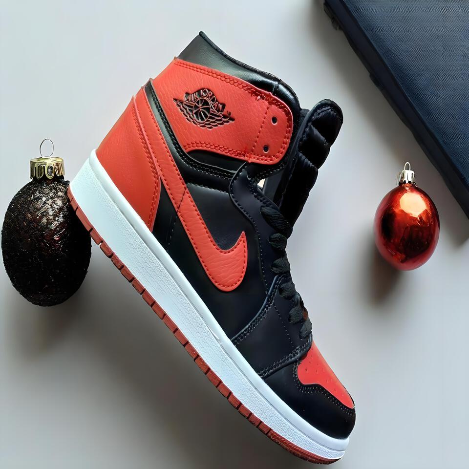 Air Jordan 1 High OG 'Bred' Basketball Shoes
