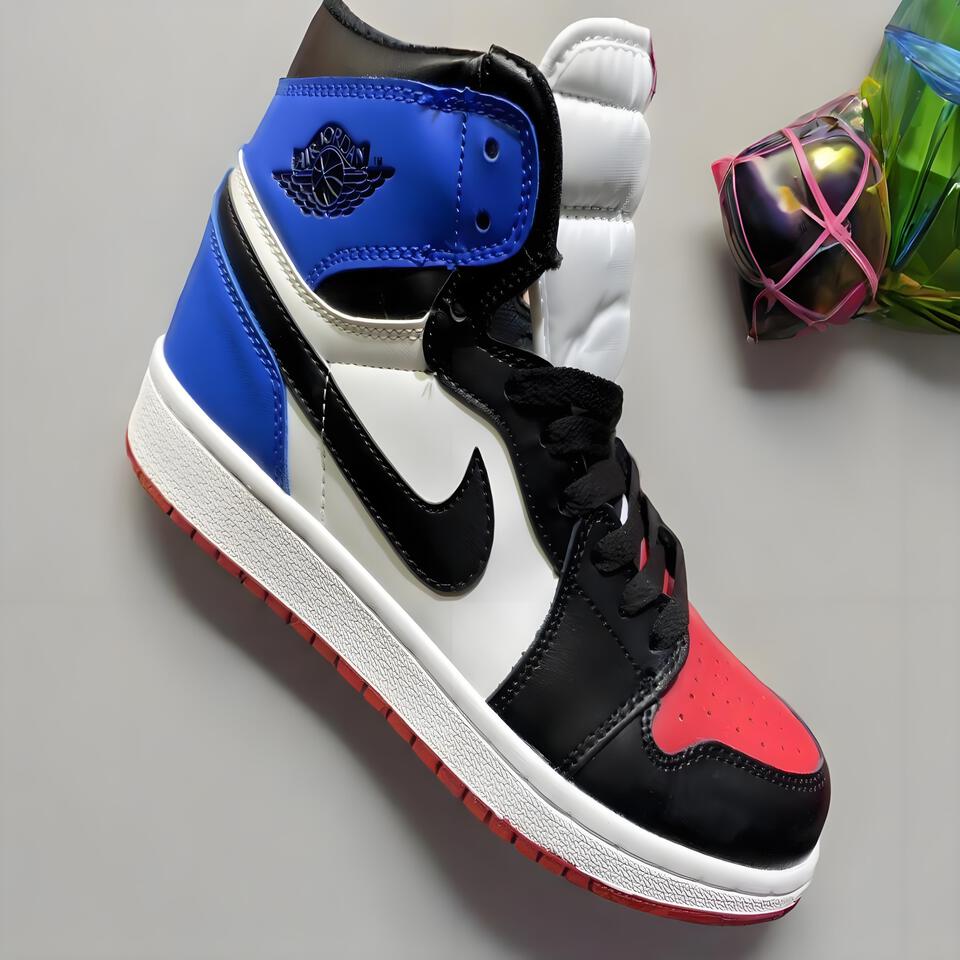 Air Jordan 1 Retro High OG 'Chicago' Basketball Shoes White Red Blue Black
