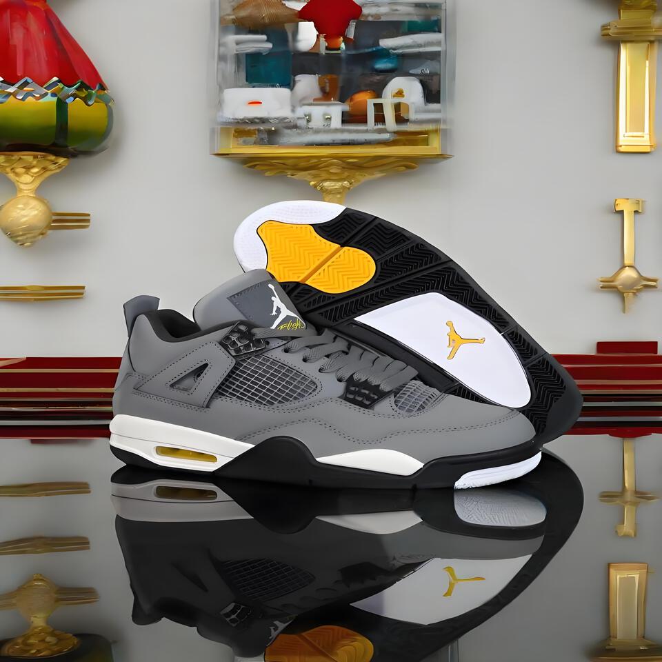 Air Jordan 4 Retro 