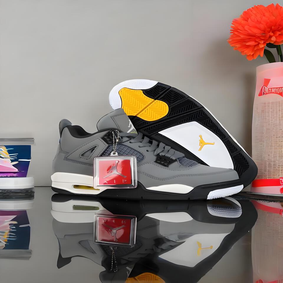 Air Jordan 4 Retro OG 