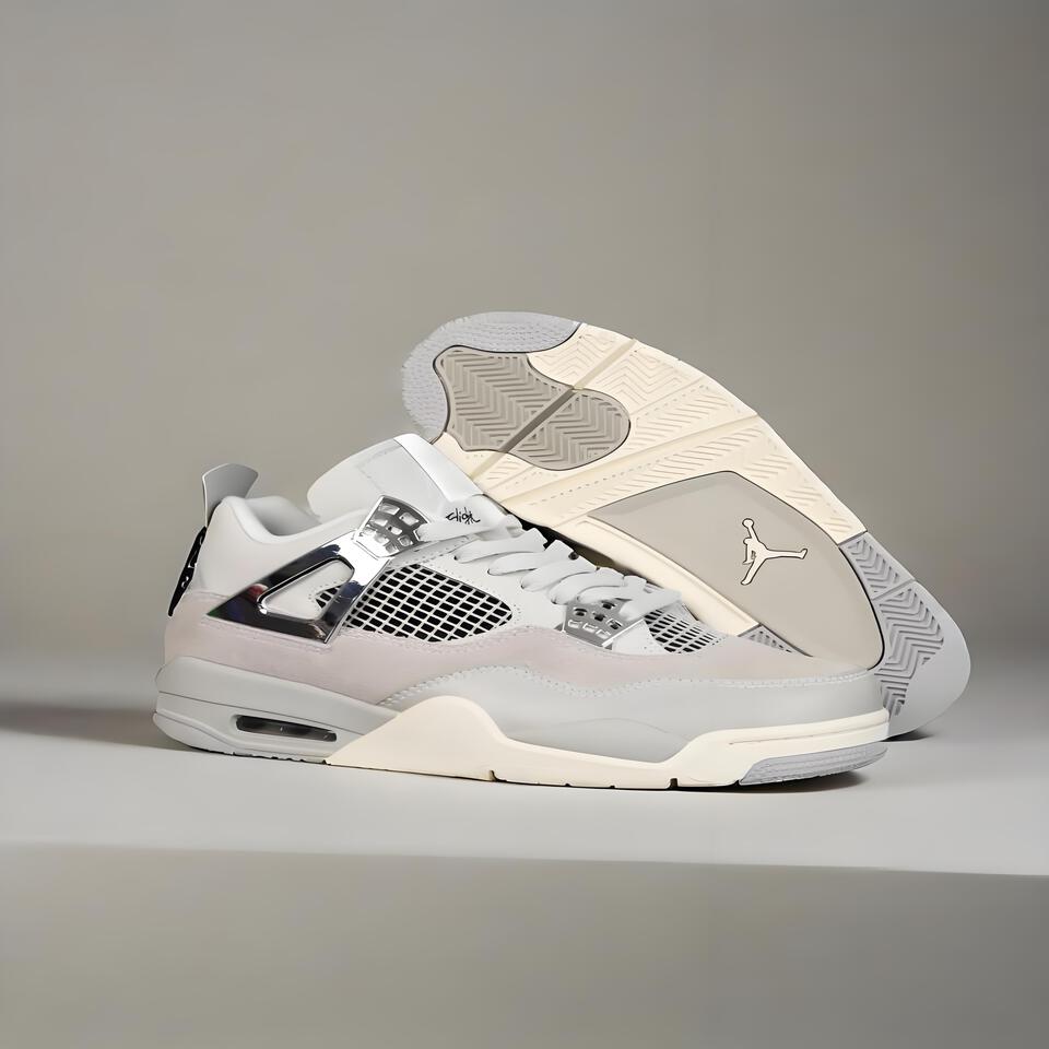Air Jordan 4 Retro Suede Breathable Vintage Basketball Shoes in Off White Light Grey