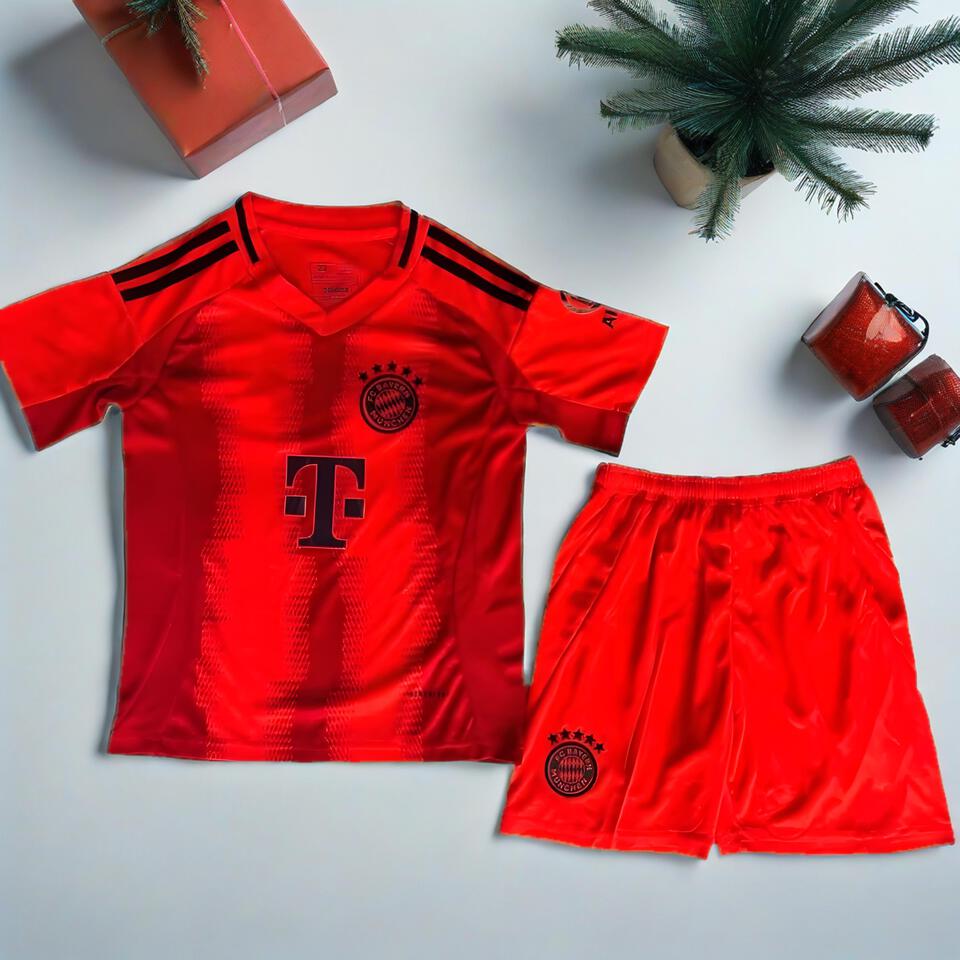 Bayern Munich Red Sports Set: Jerseys, Shorts & Fan Gear