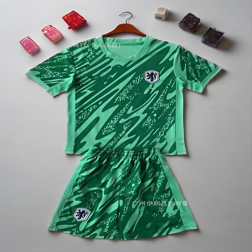 Green Goalkeeper Sport Set | Complete Soccer Training Gear | Pro Goalkeeper Equipment