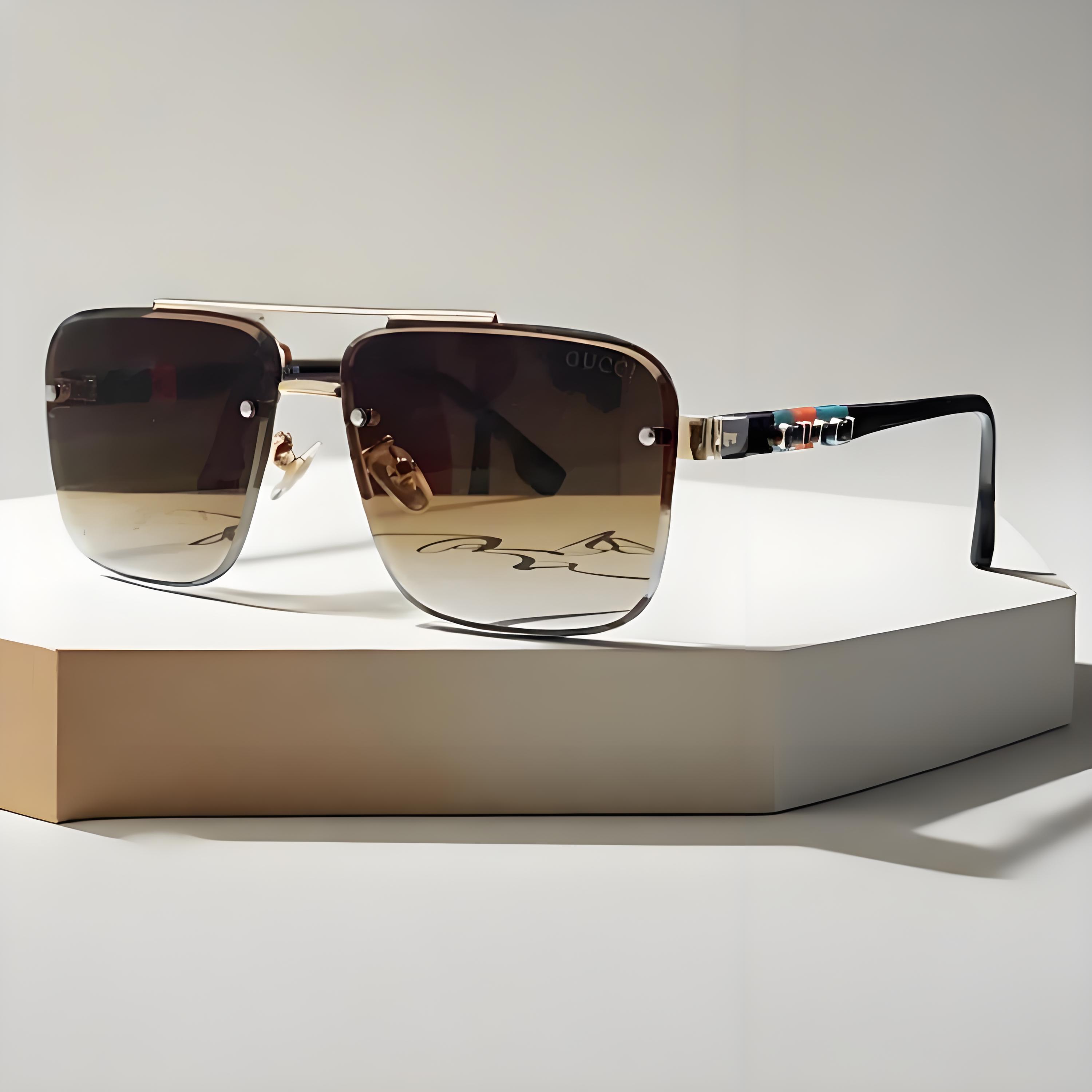 Gucci Gold Black Sunglasses UV Protection Classic Luxury