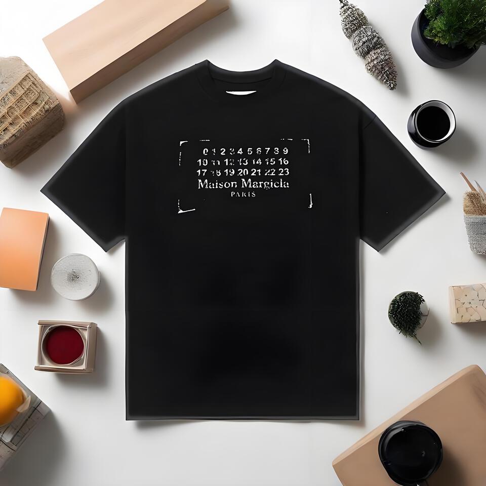 Maison Margiela Black Cotton Minimalist Print T-Shirt