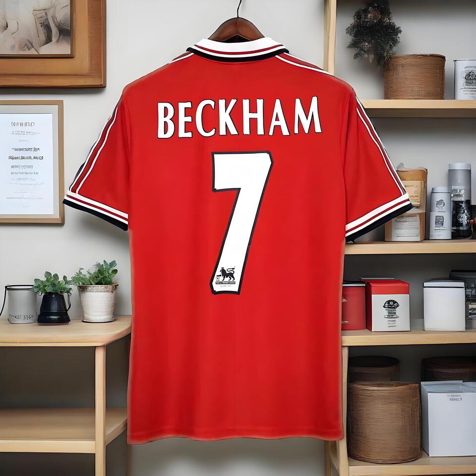 Man Utd Beckham 7 Retro Jersey - Vintage Red Football Shirt