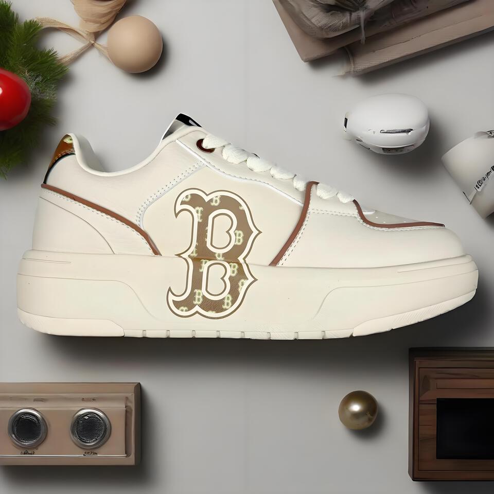 MLB Red Sox White Tan Chunky Sole Platform Sneakers Vintage