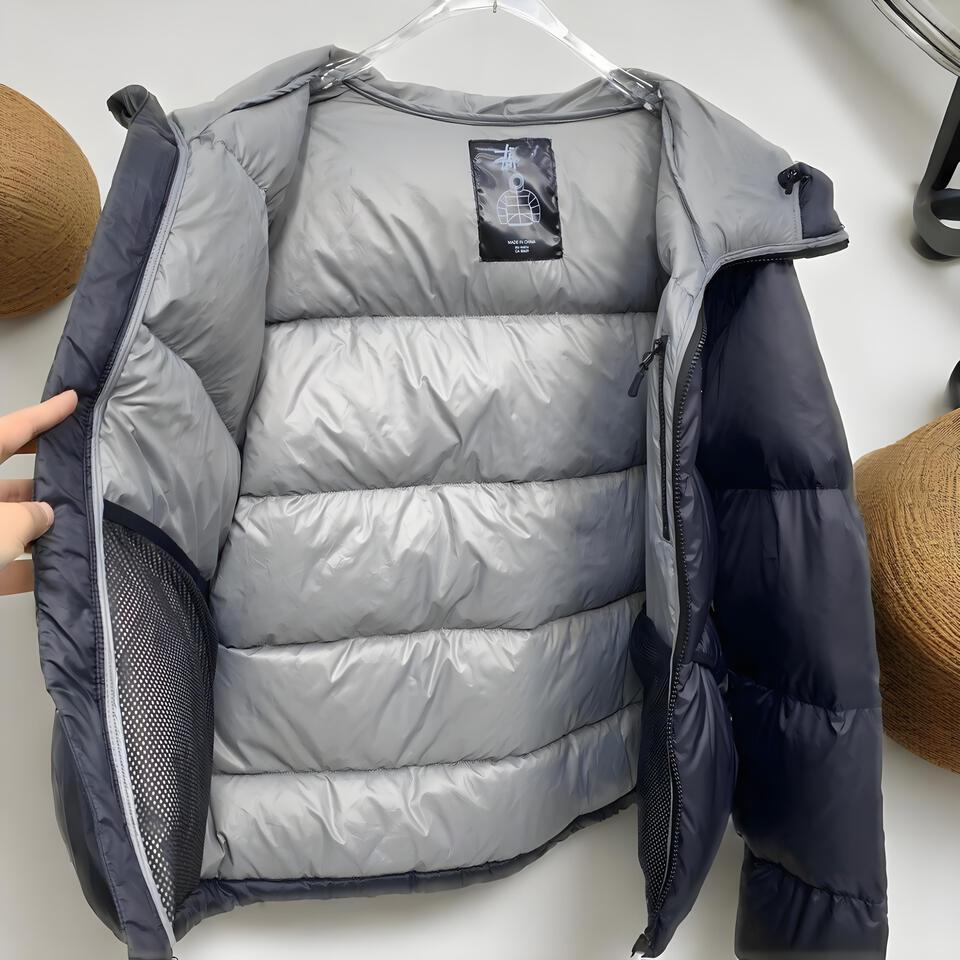 Moncler Black Hooded Down Jacket Unisex Warmth