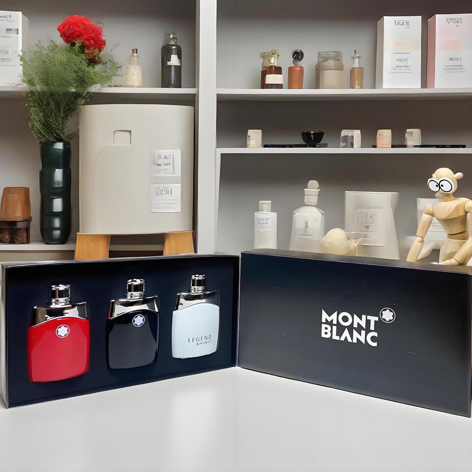 Montblanc Legend Eau de Parfum Gift Set - Red, Black & White