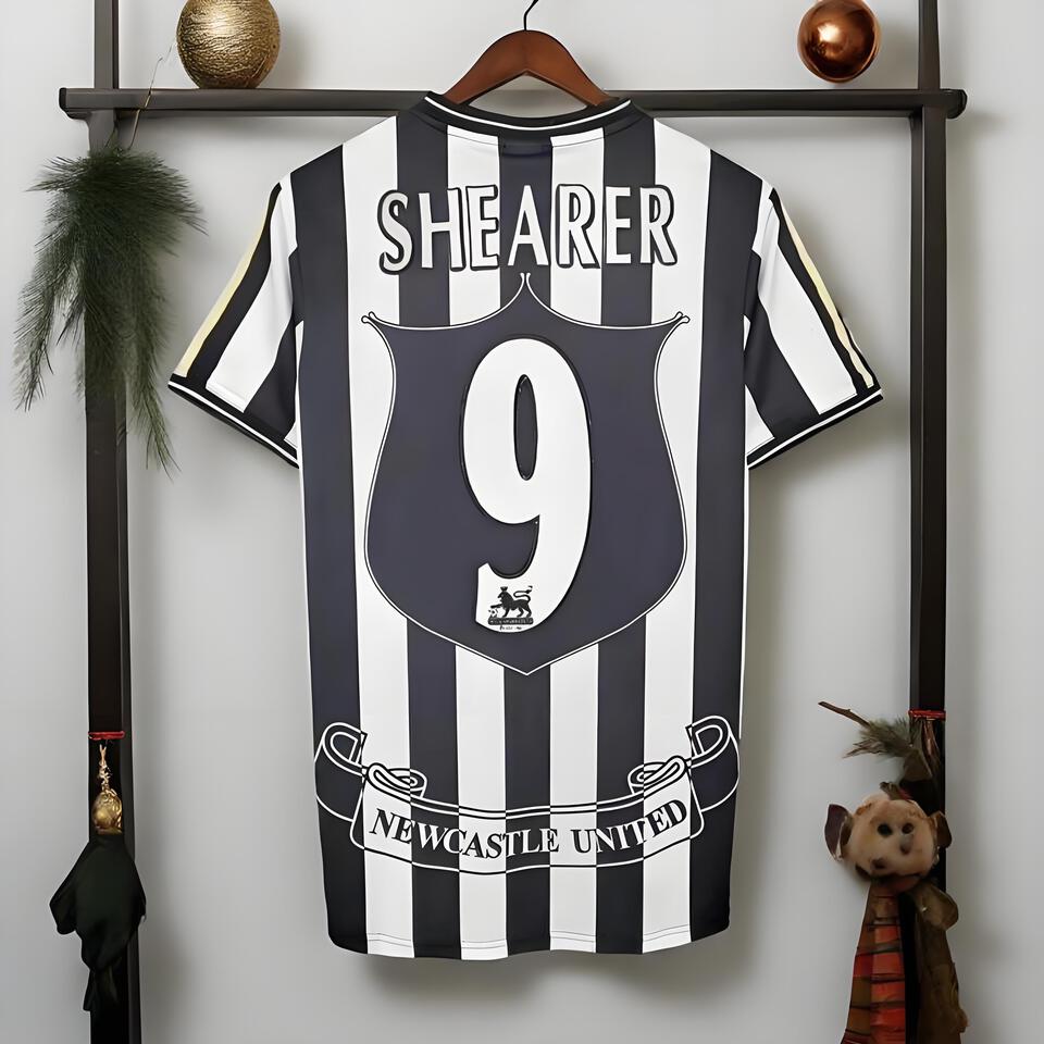 Newcastle Shearer Black White Retro Football Jersey Vintage