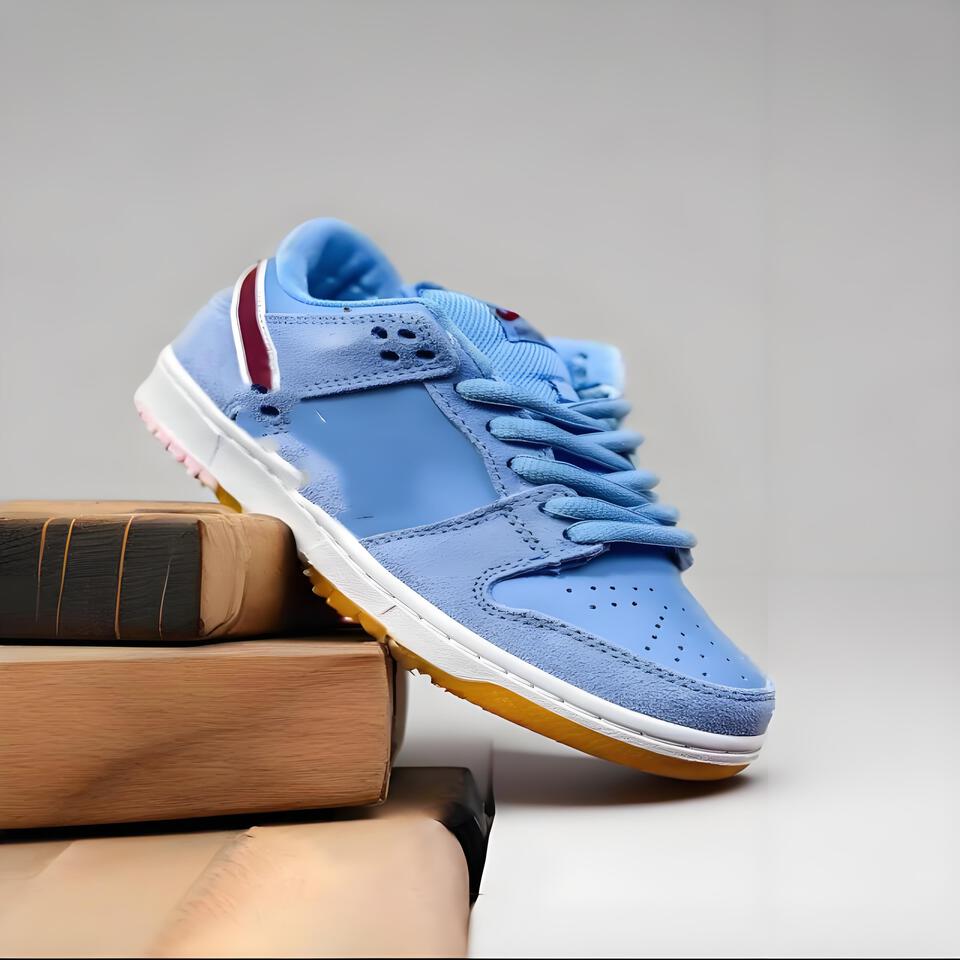 Nike SB Dunk Low Light Blue Suede Gum Sole Retro Skate Shoes