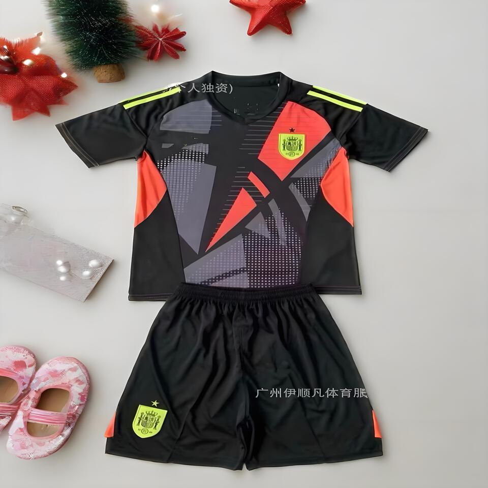 Spanish Black GK Kit: Classic Soccer Jersey