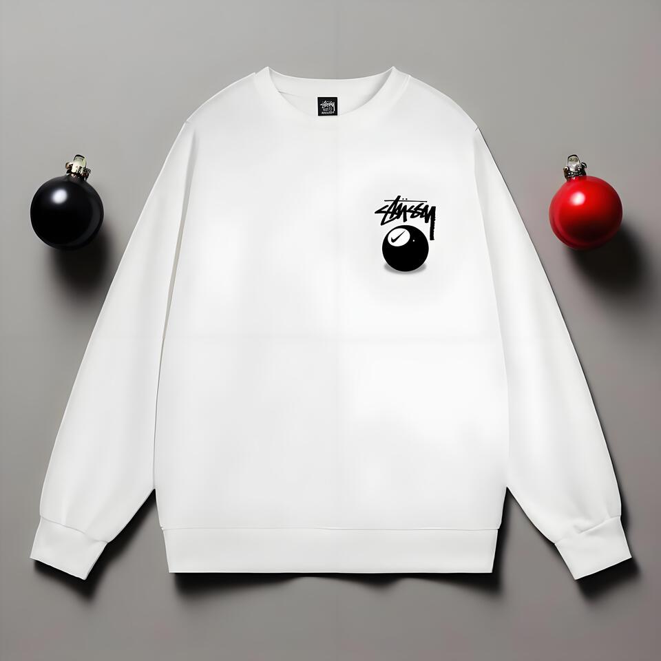 Stussy Classic Crewneck Sweatshirt - Men's White Cotton Streetwear Pullover Hoodie