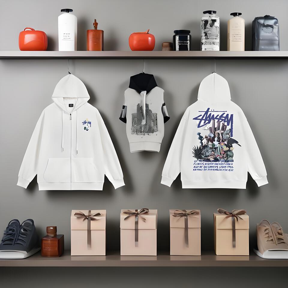 Stussy White Cotton Zip-Up Hoodie Sweatshirt