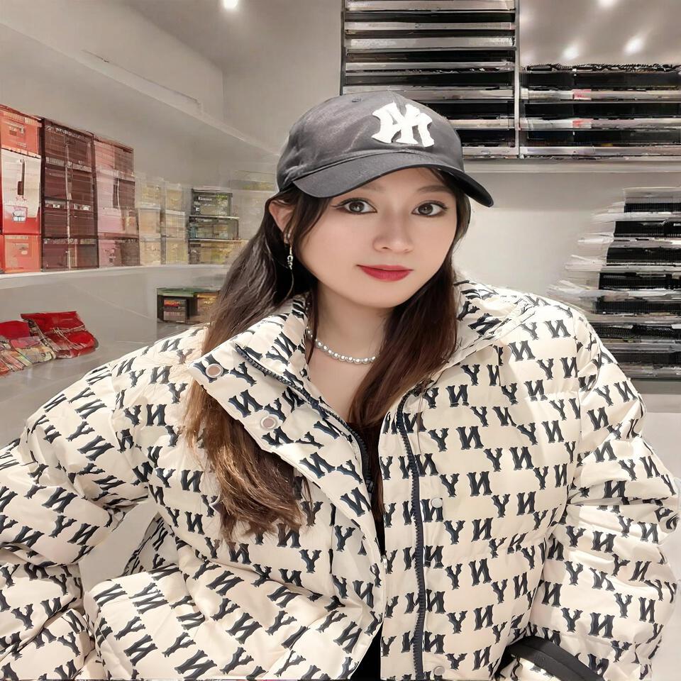 Unisex Oversized NY Emblem Print Padded Coat