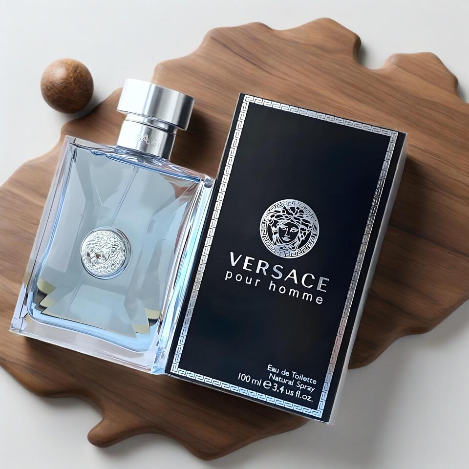 Versace Pour Homme Light Blue Cologne for Men, Fresh Aquatic Scent, Eau de Toilette
