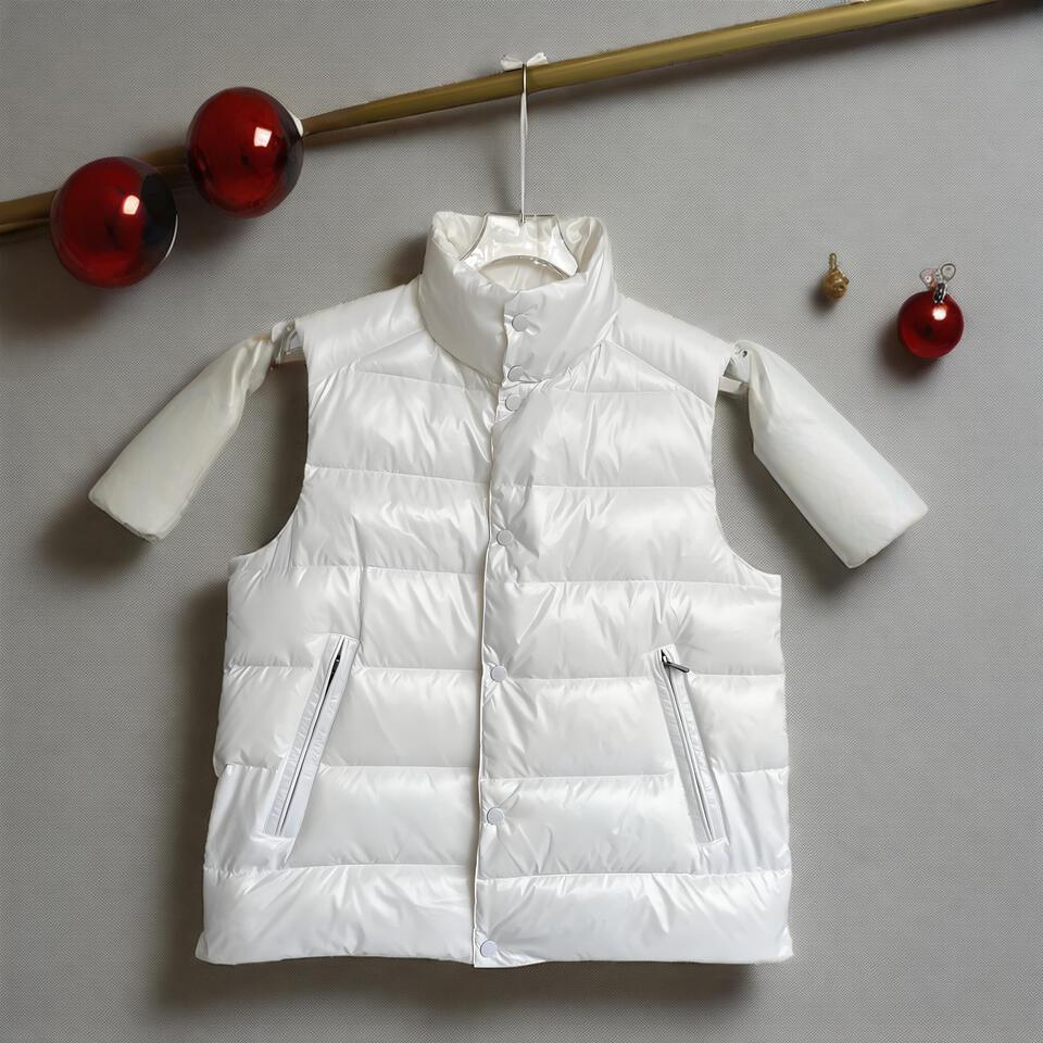 White Padded Sleeveless Quilted Vest Unisex Warm Windproof